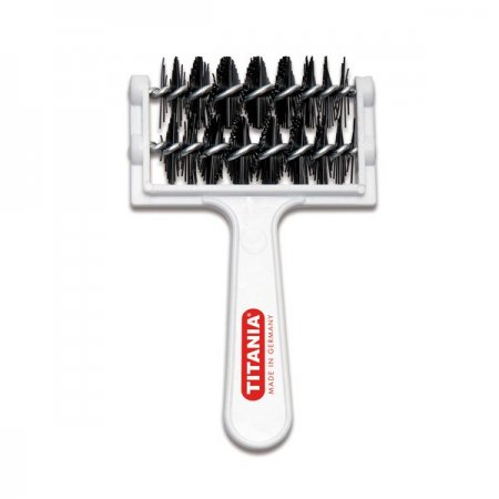 Hair comb cleaner Titania